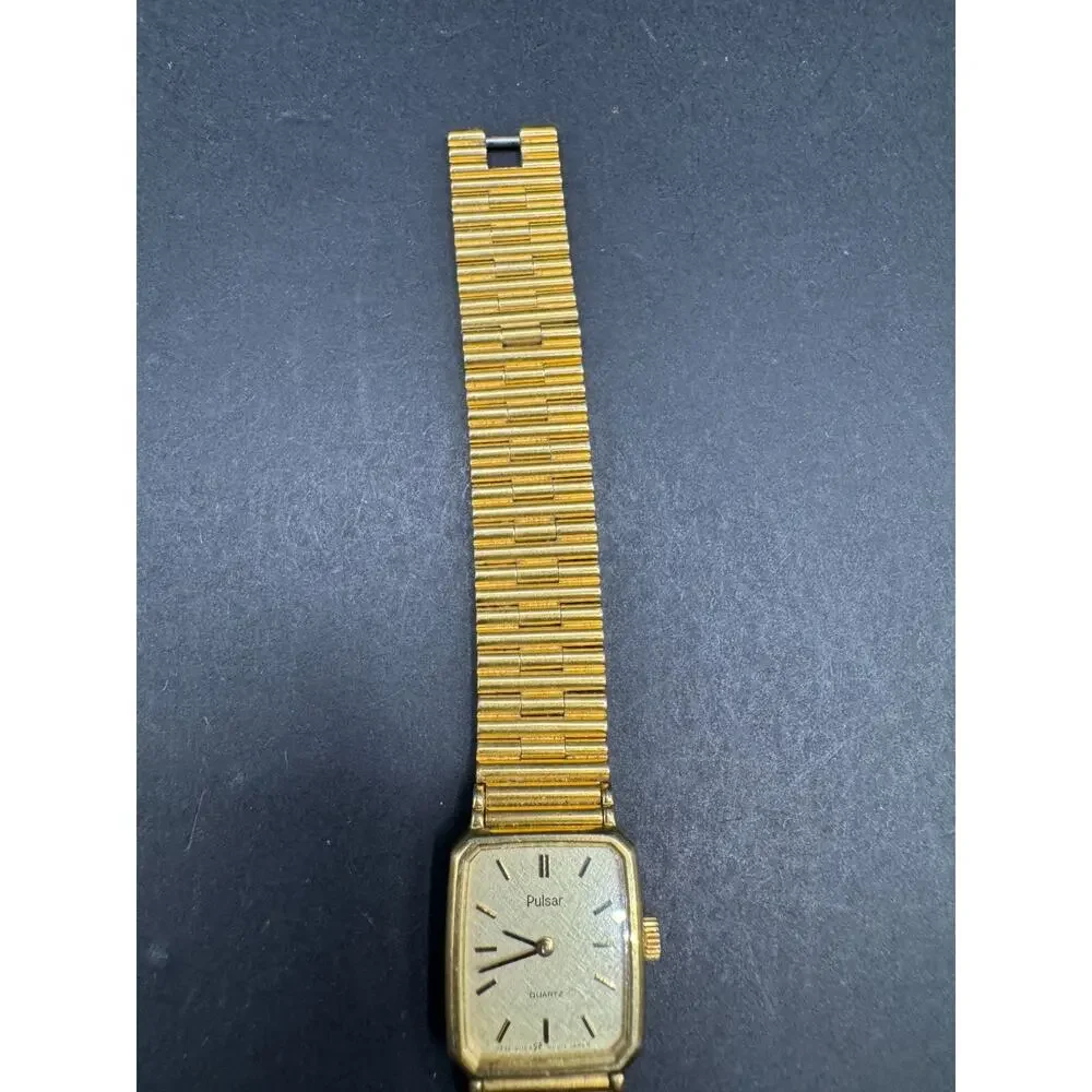 Vintage Pulsar Quartz Tank Watch Women's Gold Tone V232-5060 17mm Bracelet Band
